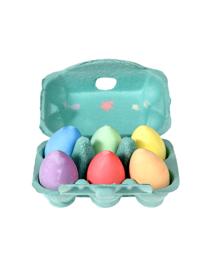 Six œufs à la craie de couleur