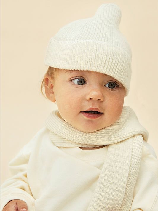 Bonnet tricoté pour bébé