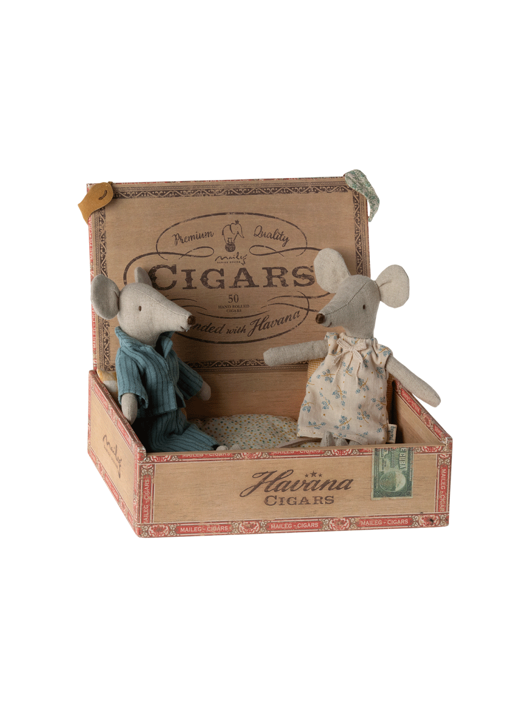 Mama und Papa eine Maus in einer Zigarrenkiste