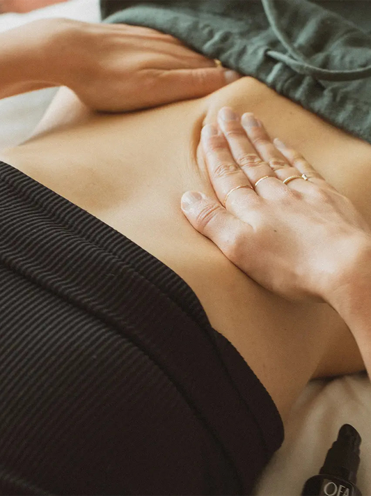 Huile de massage à libération mensuelle pour les douleurs menstruelles