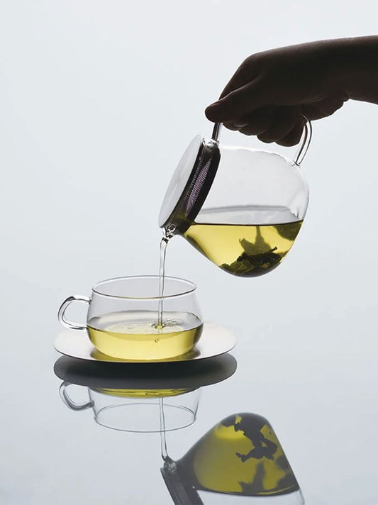 Bouilloire en verre avec passoire à thé