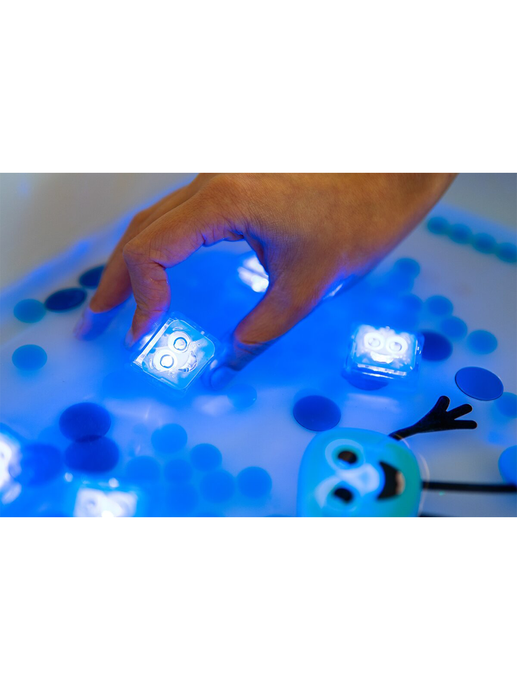 Jeux sensoriels aquatiques Cubes lumineux