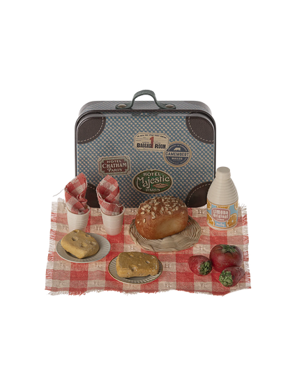 Miniatur-Picknickset im Koffer