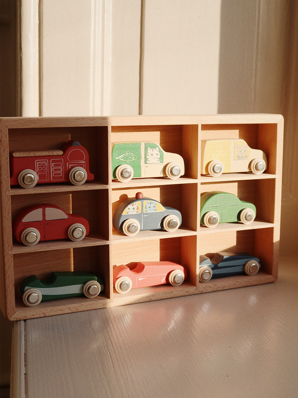 Mini voitures en bois