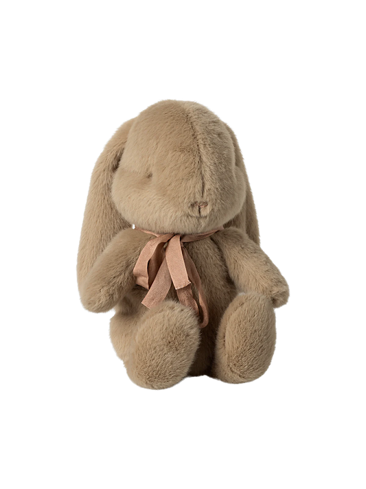 Petit lapin en peluche