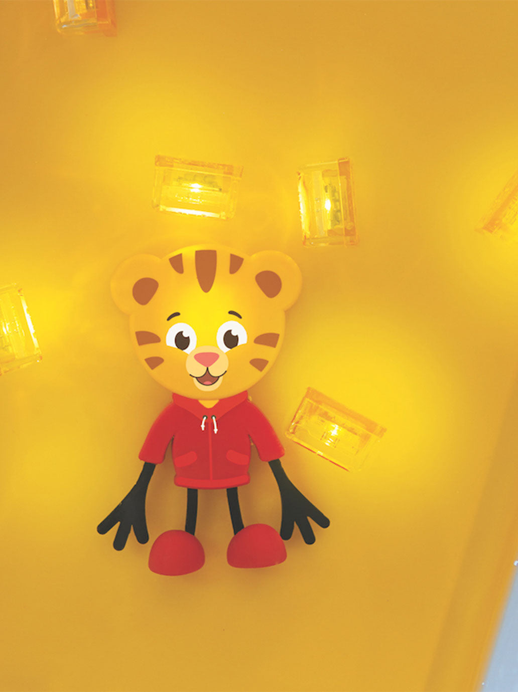 Sensorische Leuchtwürfel mit Daniel Tiger